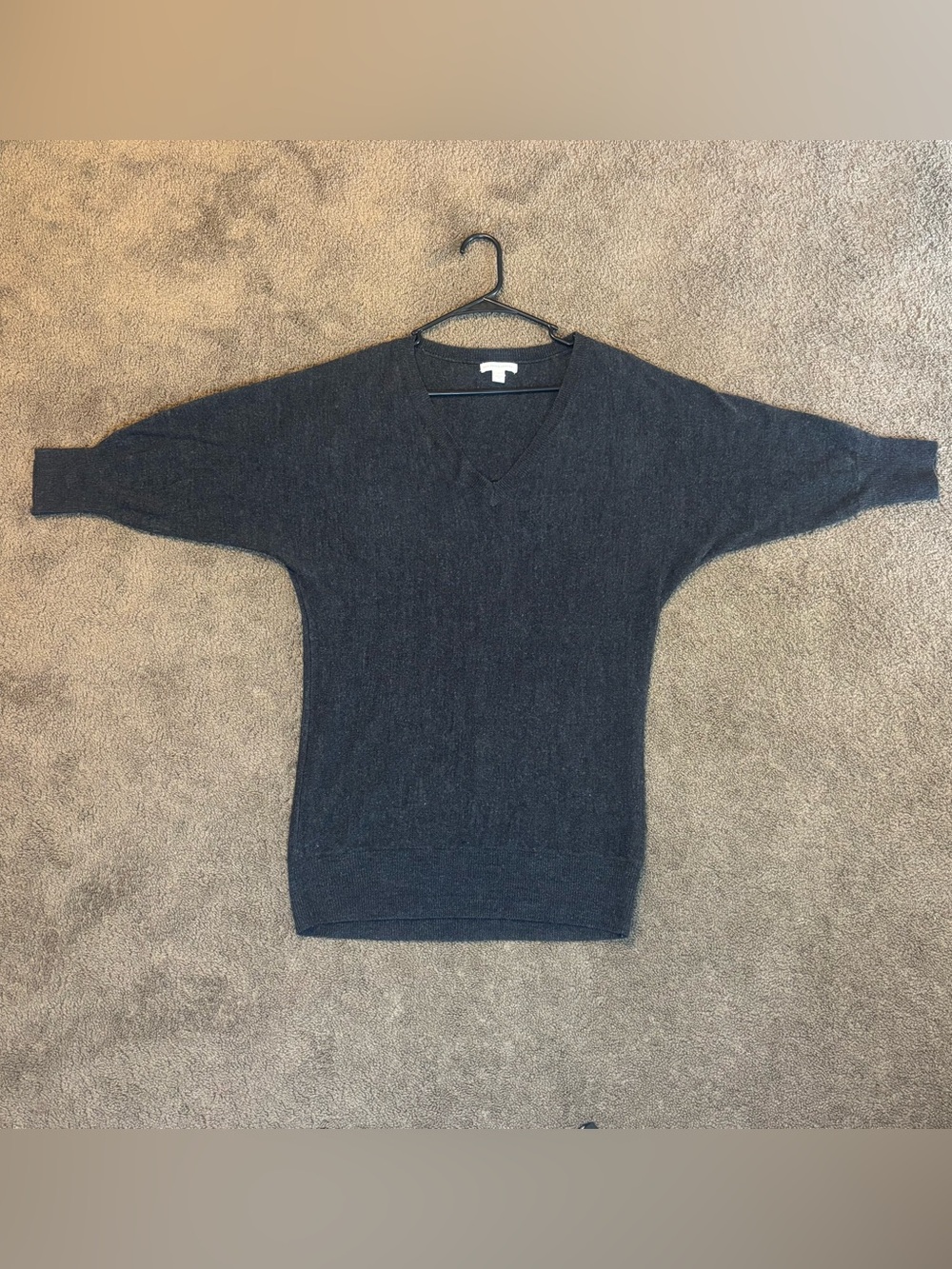 New York & Company Charcoal Gray Dolman Sleeve V-Neck Sweater Size Small